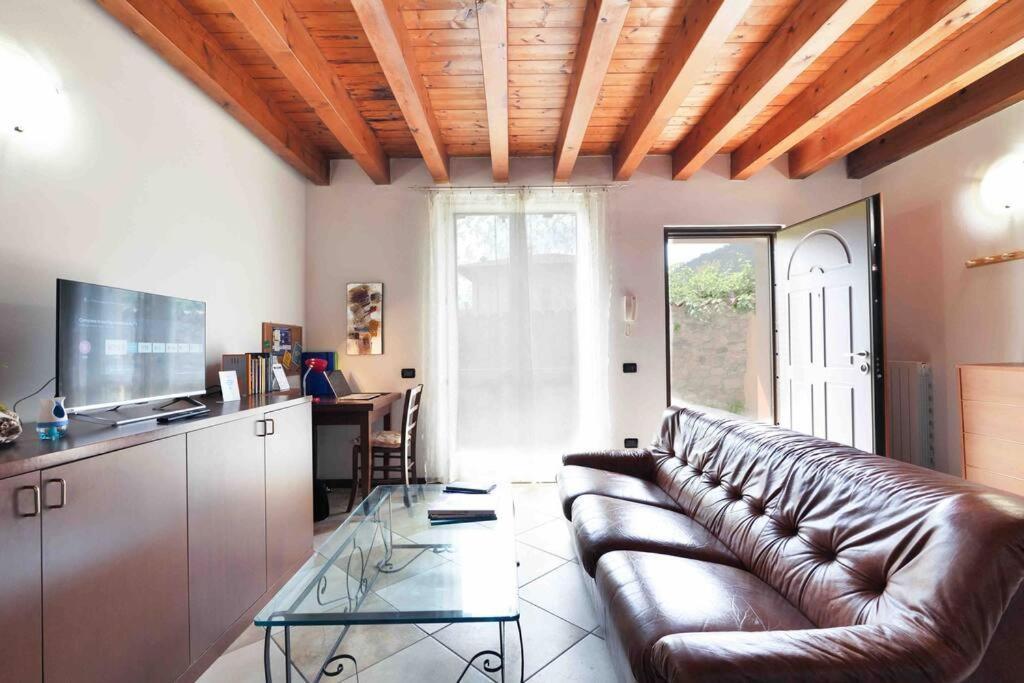 Apartamento Borgo Di Terzo Bifocale In Centro Storico Check In 24H Fast Wi-Fi Bus 500M Exterior foto