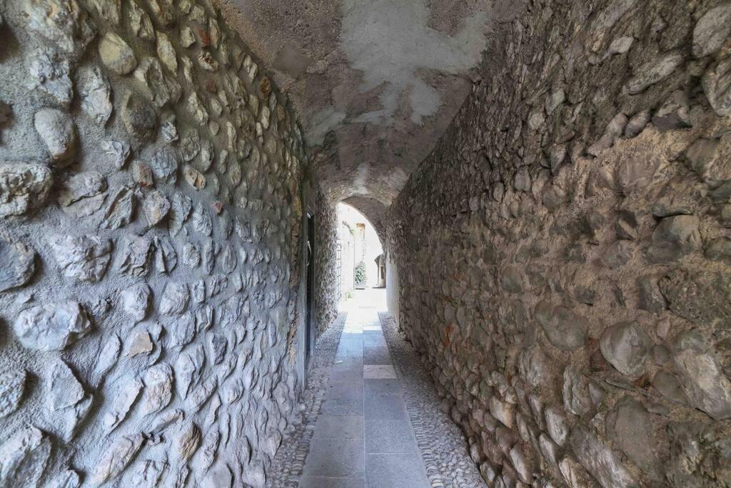 Apartamento Borgo Di Terzo Bifocale In Centro Storico Check In 24H Fast Wi-Fi Bus 500M Exterior foto